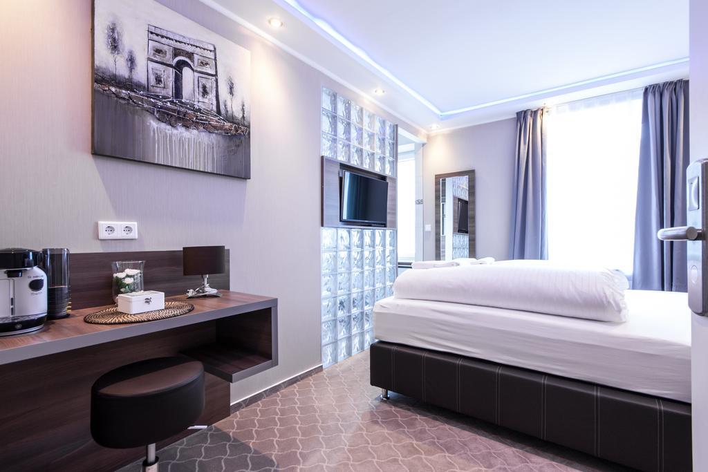 Stay-Inn Bielefeld Zentrum ภายนอก รูปภาพ